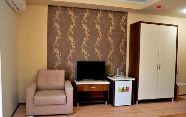 Hotel Amrita Сухуми Екстериор снимка